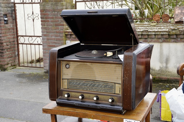 Equipo de audio antiguo.